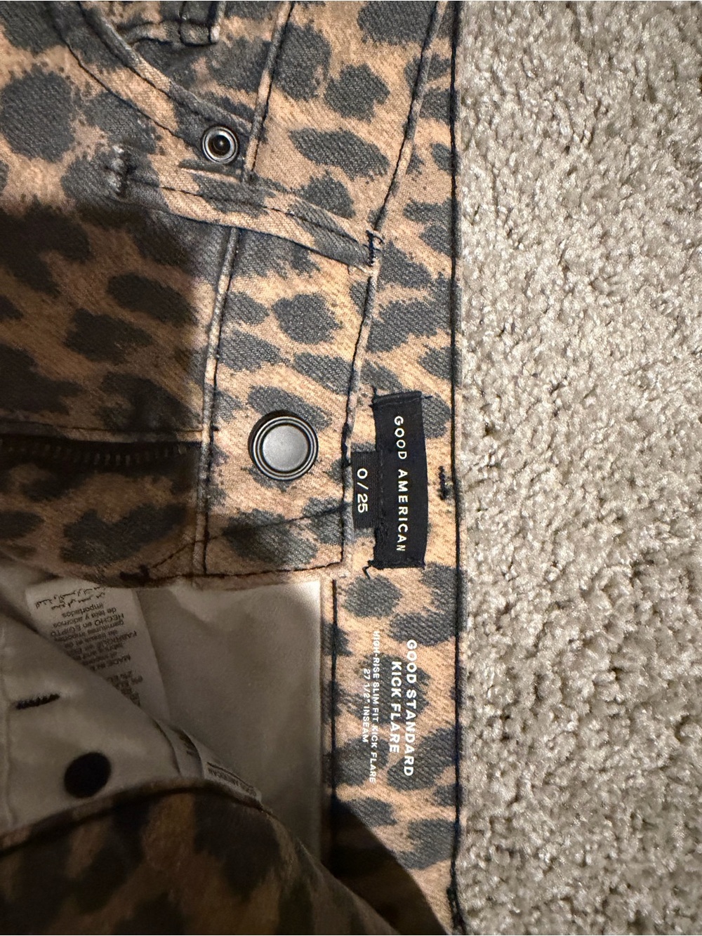 Good American Women’s Leopard Bootcut Jeans in Tan and Black